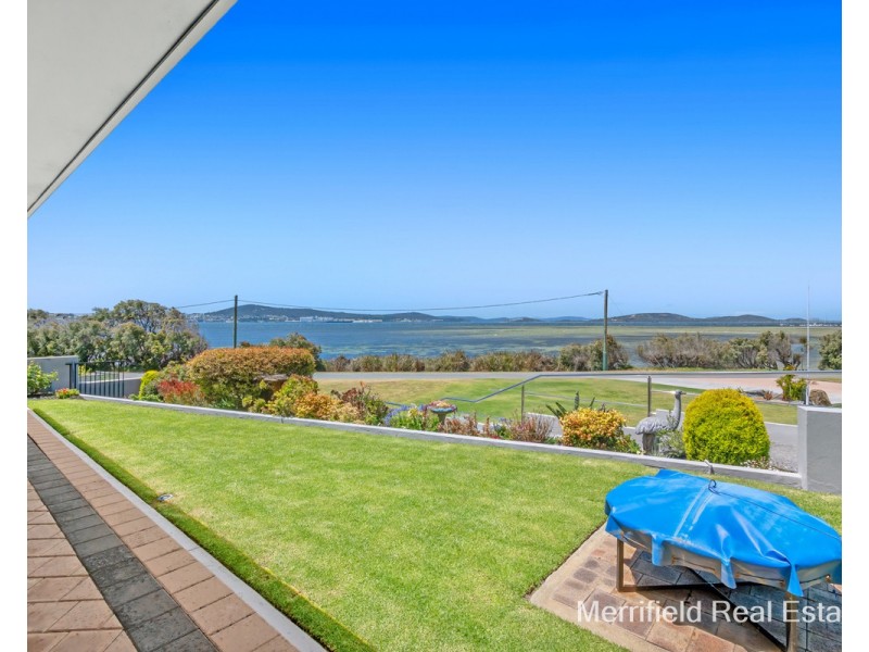 179 Bay View Drive, Little Grove WA 6330
