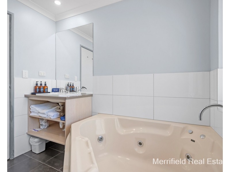 9/212 Albany Highway, Centennial Park WA 6330