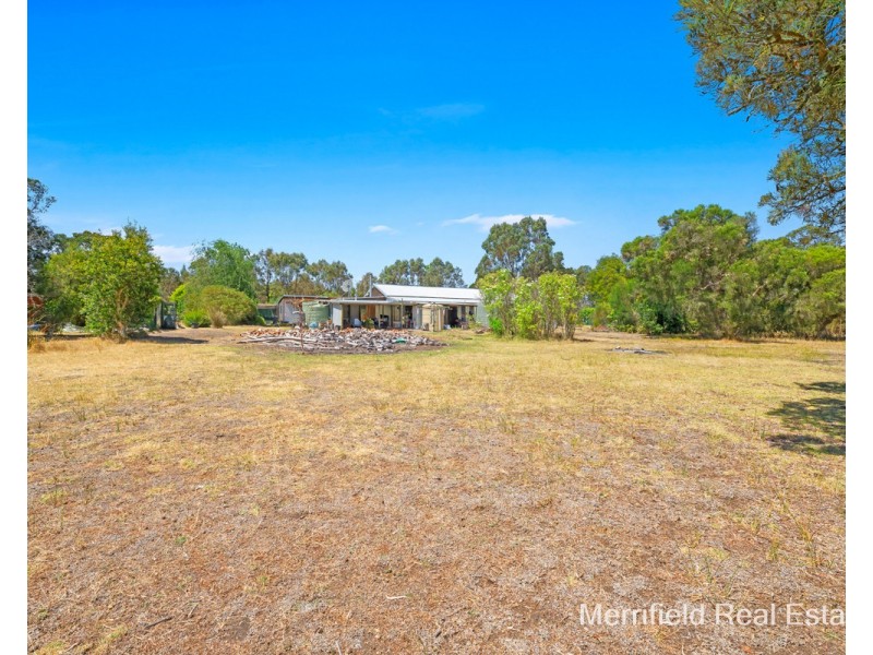 42 Greenhills Road, Narrikup WA 6326