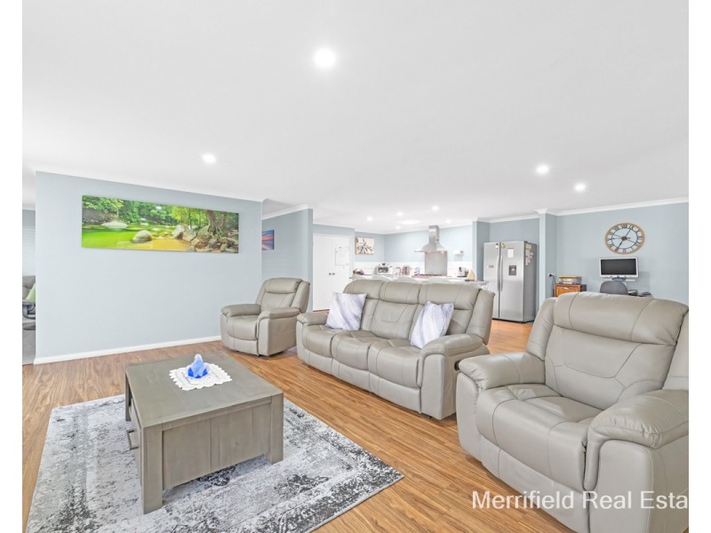 27 Notley Street, Yakamia WA 6330