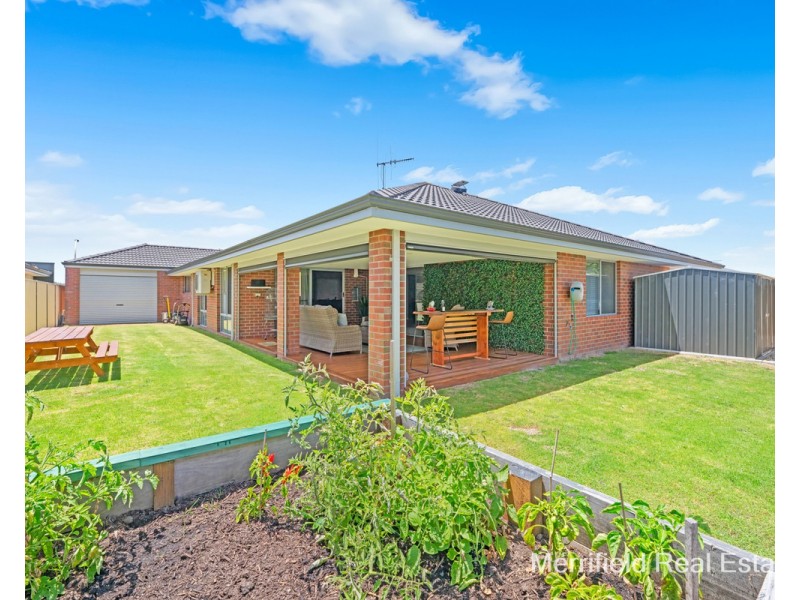 27 Notley Street, Yakamia WA 6330