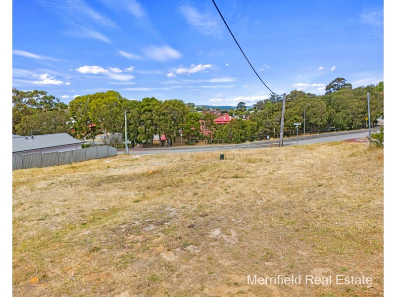 104 Burt Street, Mount Clarence WA 6330