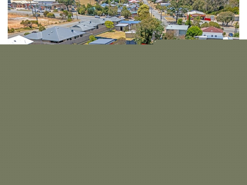 38 Broughton Street, Orana WA 6330