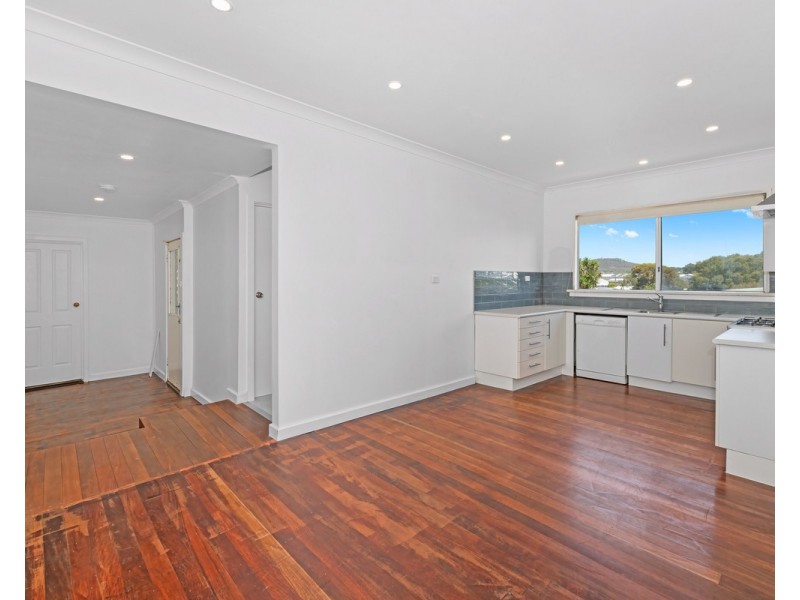 38 Broughton Street, Orana WA 6330