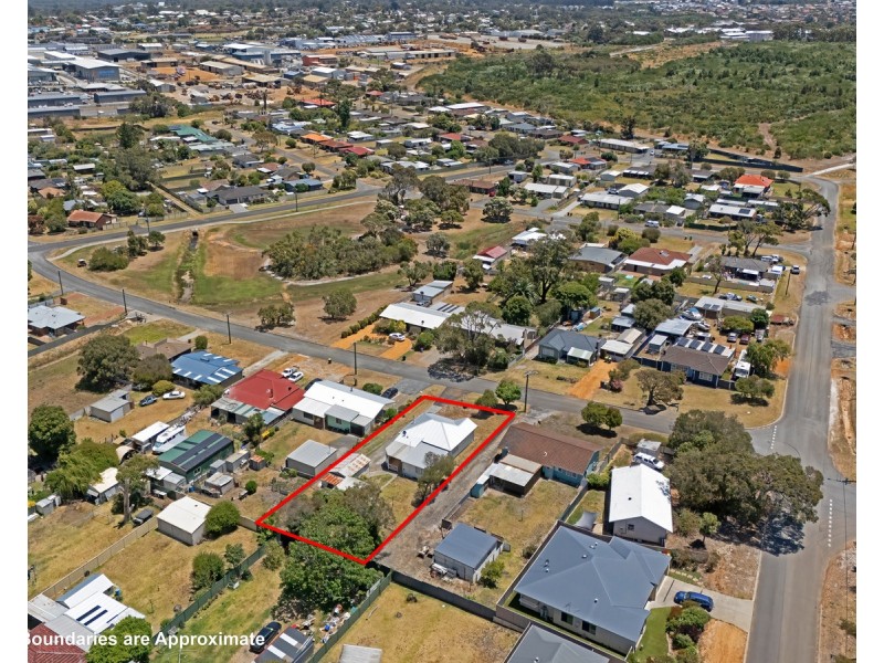 38 Broughton Street, Orana WA 6330