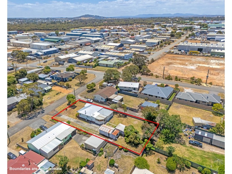 38 Broughton Street, Orana WA 6330