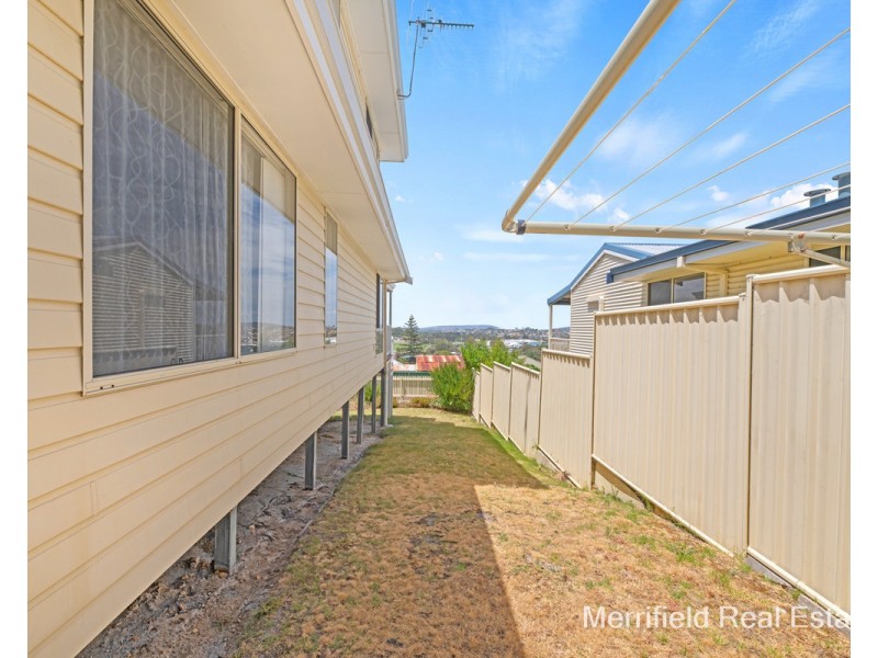 1/11B Wellington Street, Mount Melville WA 6330