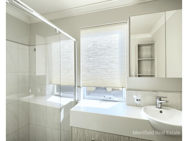 2/5 Barnett Street, Middleton Beach WA 6330