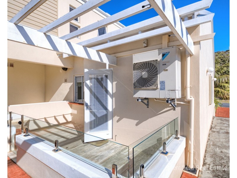 2/5 Barnett Street, Middleton Beach WA 6330