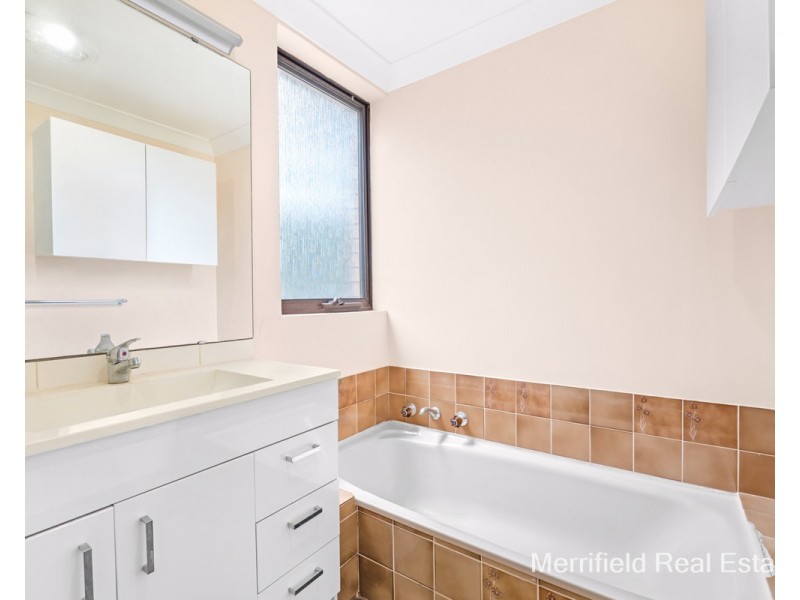 38 Peppermint Drive, Warrenup WA 6330