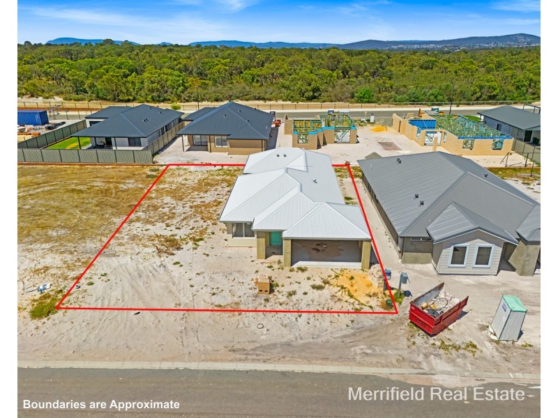 8 Medic Way, Bayonet Head WA 6330