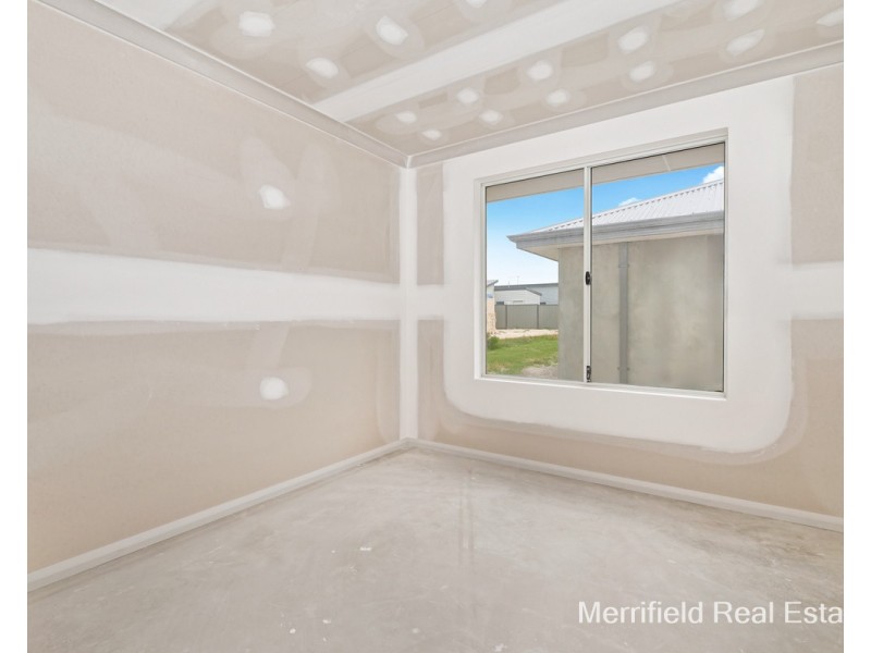 8 Medic Way, Bayonet Head WA 6330