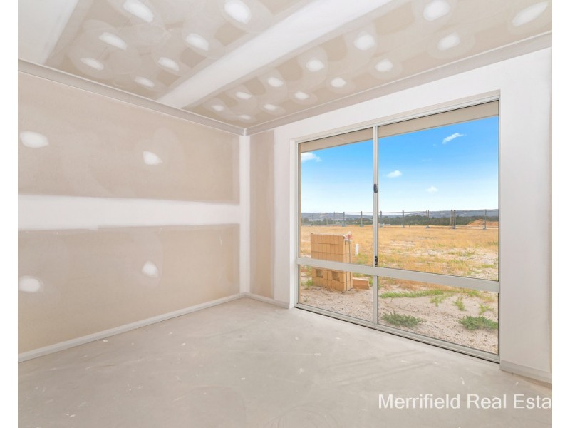 8 Medic Way, Bayonet Head WA 6330