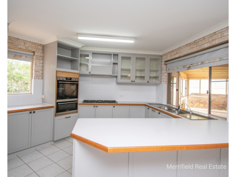 3 Anderson Place, Mira Mar WA 6330