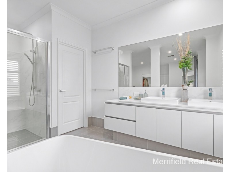 2 Medic Way, Bayonet Head WA 6330