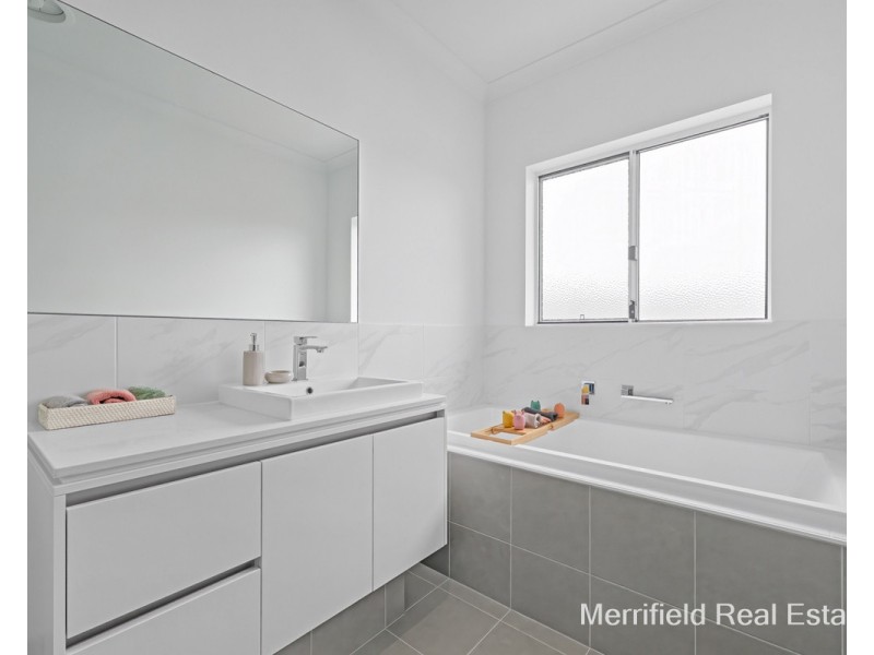 2 Medic Way, Bayonet Head WA 6330