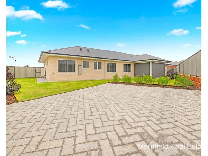 2 Medic Way, Bayonet Head WA 6330