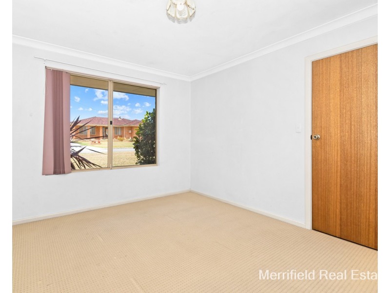 28 Seville Way, Orana WA 6330