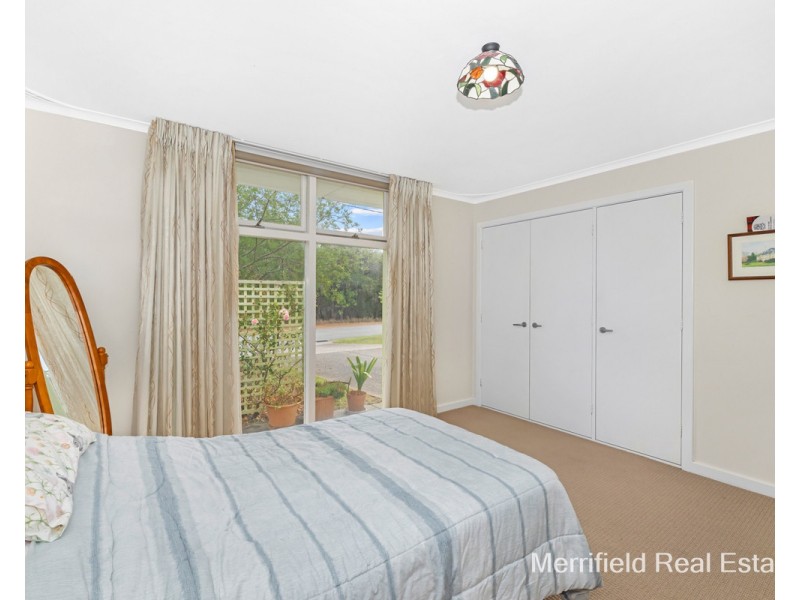 31 Swarbrick Street, Emu Point WA 6330