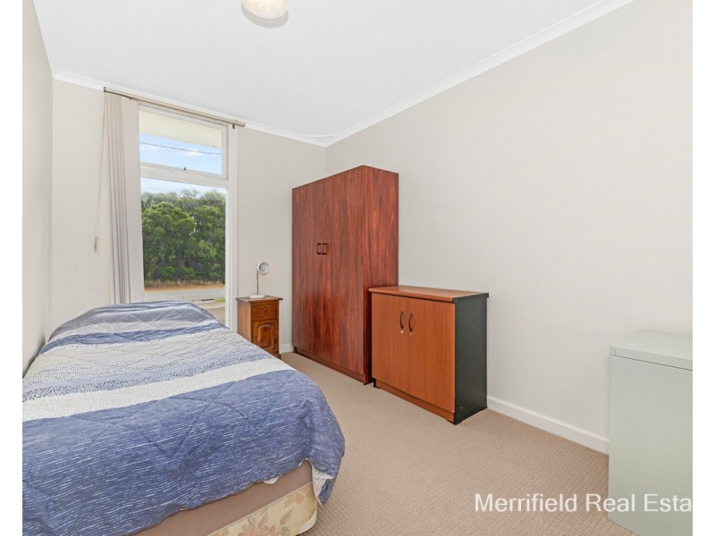 31 Swarbrick Street, Emu Point WA 6330