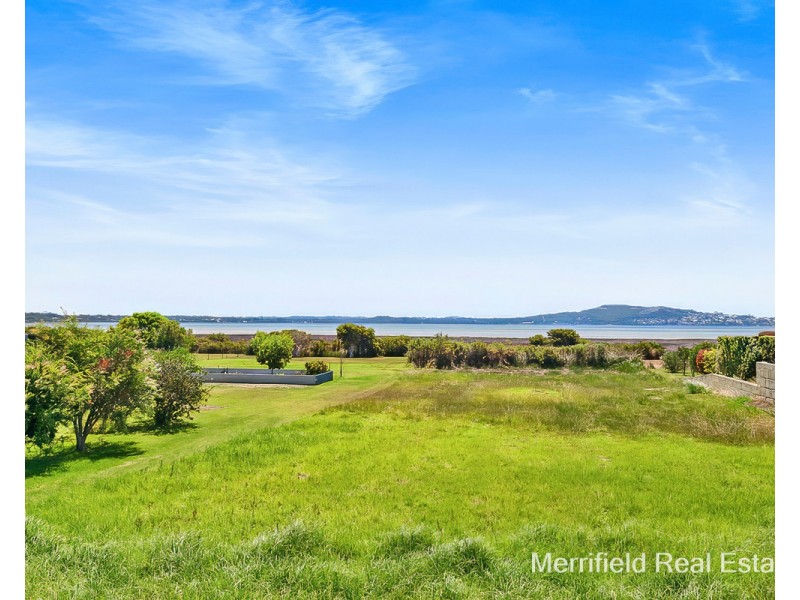115 Bay View Drive, Little Grove WA 6330