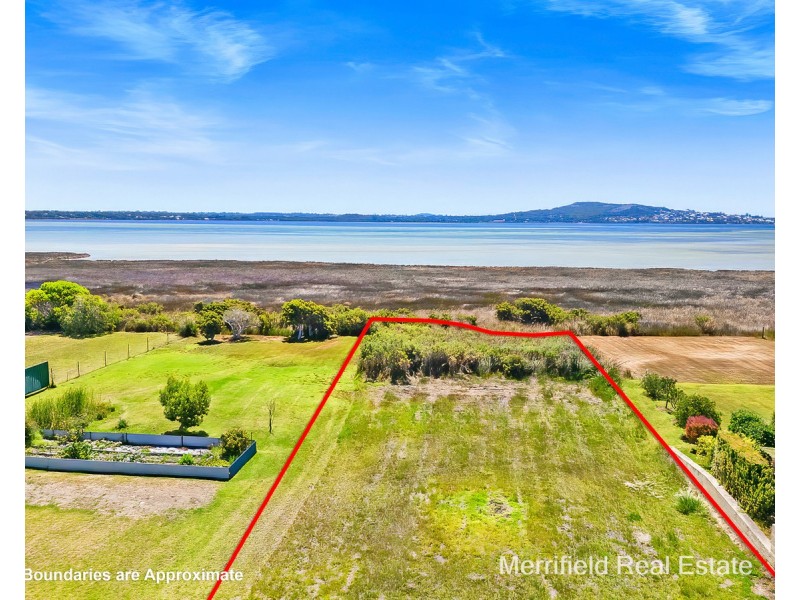 115 Bay View Drive, Little Grove WA 6330