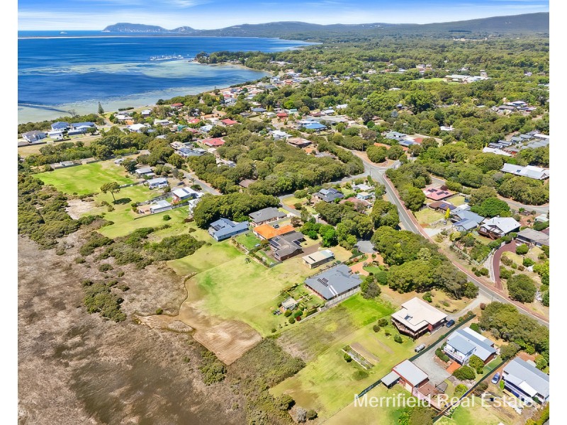 115 Bay View Drive, Little Grove WA 6330