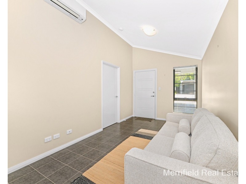 14/20 Grove Street West, Little Grove WA 6330