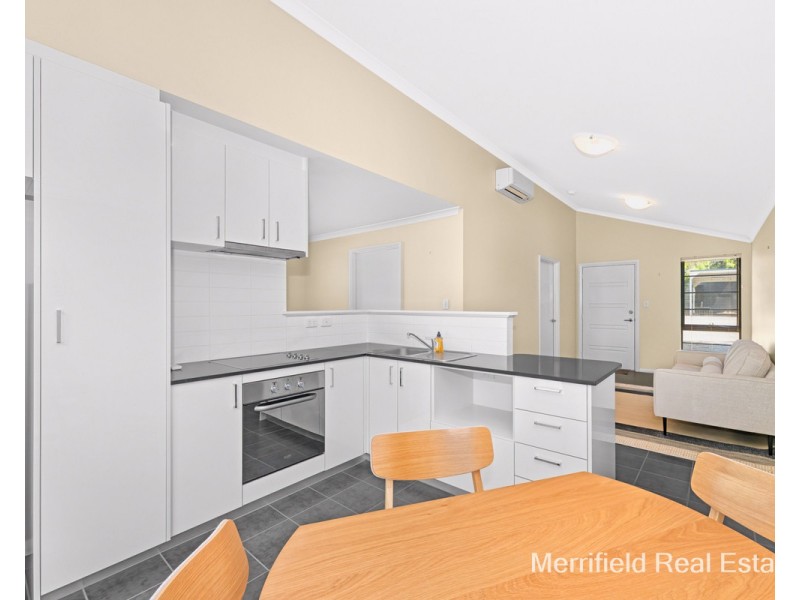 14/20 Grove Street West, Little Grove WA 6330