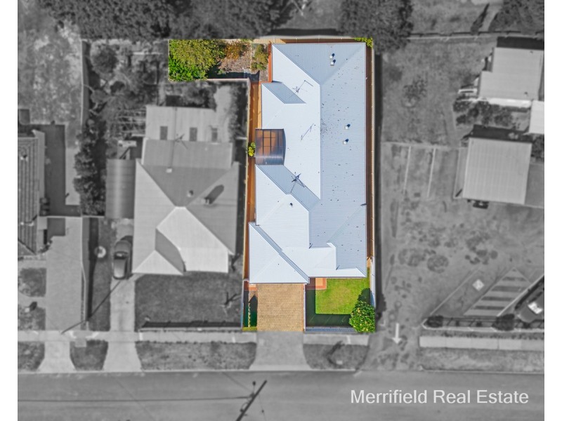 4A Bluff Street, Mira Mar WA 6330