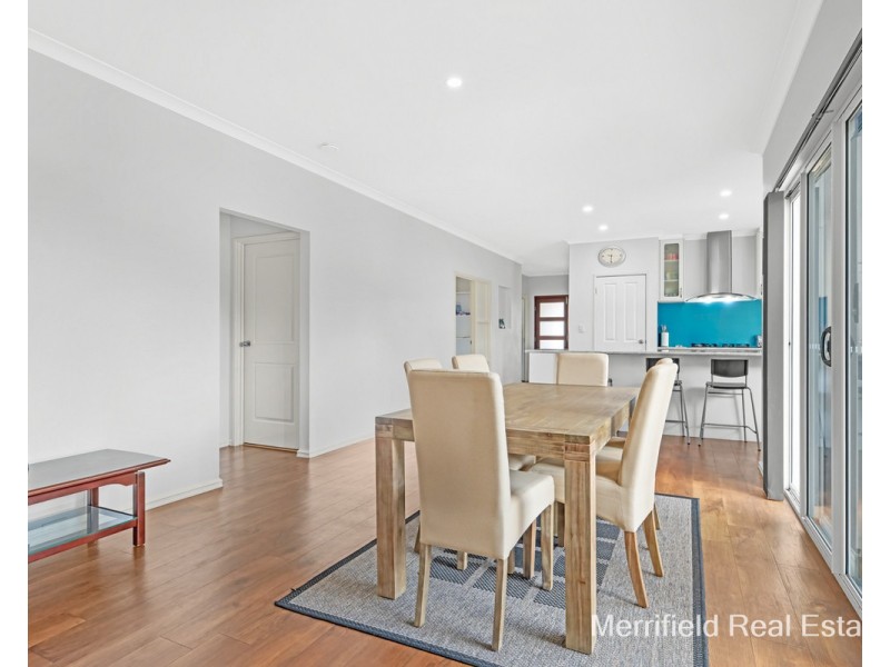 4A Bluff Street, Mira Mar WA 6330