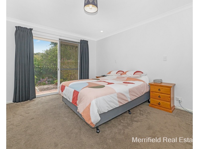 4A Bluff Street, Mira Mar WA 6330