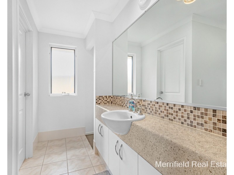 4A Bluff Street, Mira Mar WA 6330