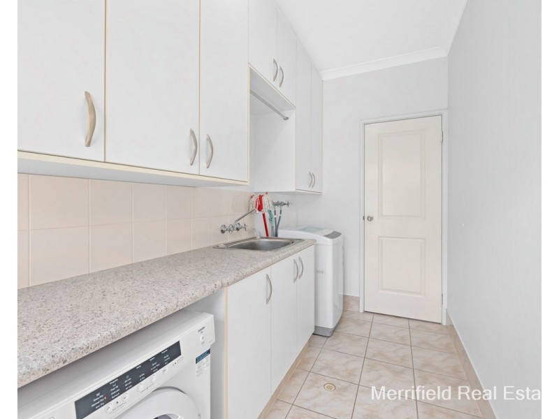 4A Bluff Street, Mira Mar WA 6330