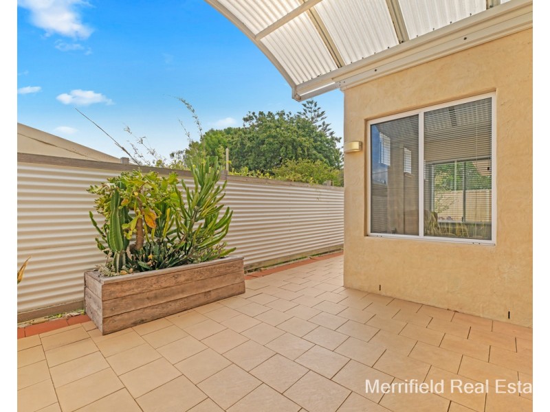 4A Bluff Street, Mira Mar WA 6330