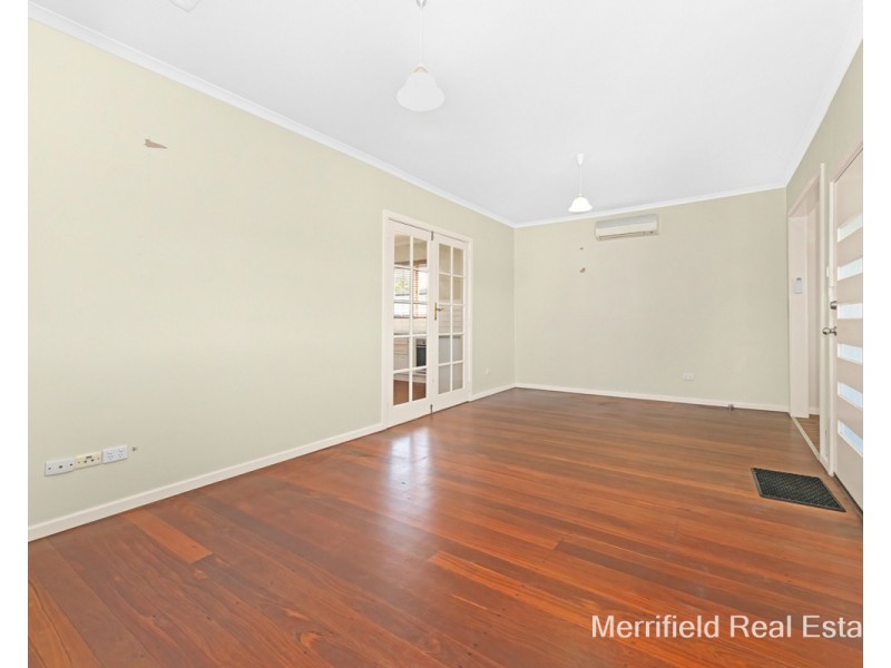 61 Chester Pass Road, Orana WA 6330