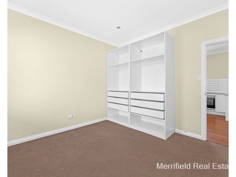 61 Chester Pass Road, Orana WA 6330