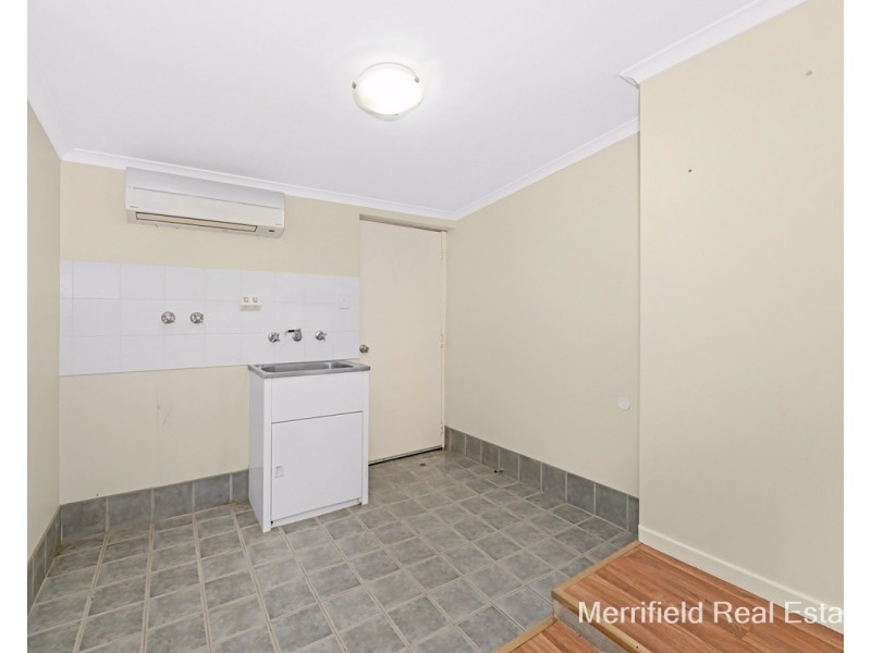 61 Chester Pass Road, Orana WA 6330