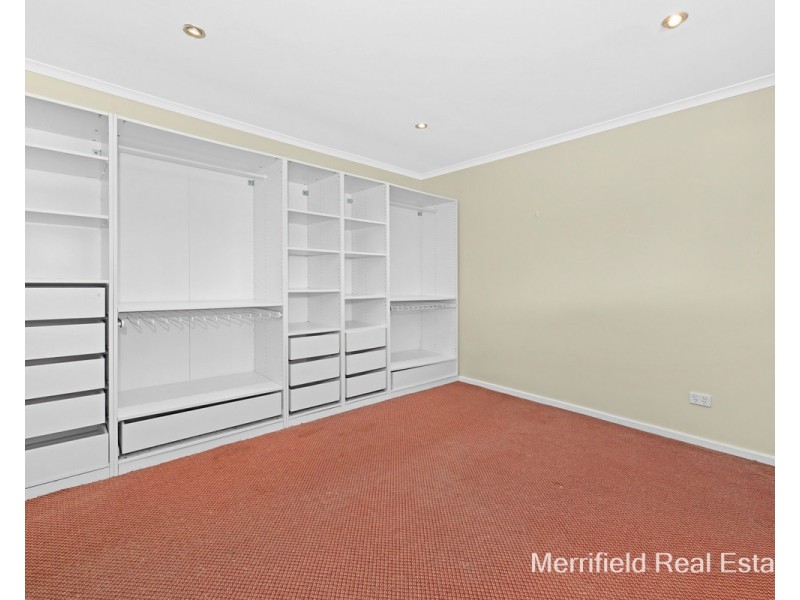 61 Chester Pass Road, Orana WA 6330