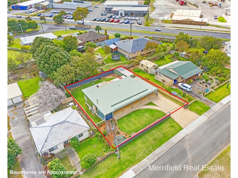 6 Katoomba Street, Orana WA 6330