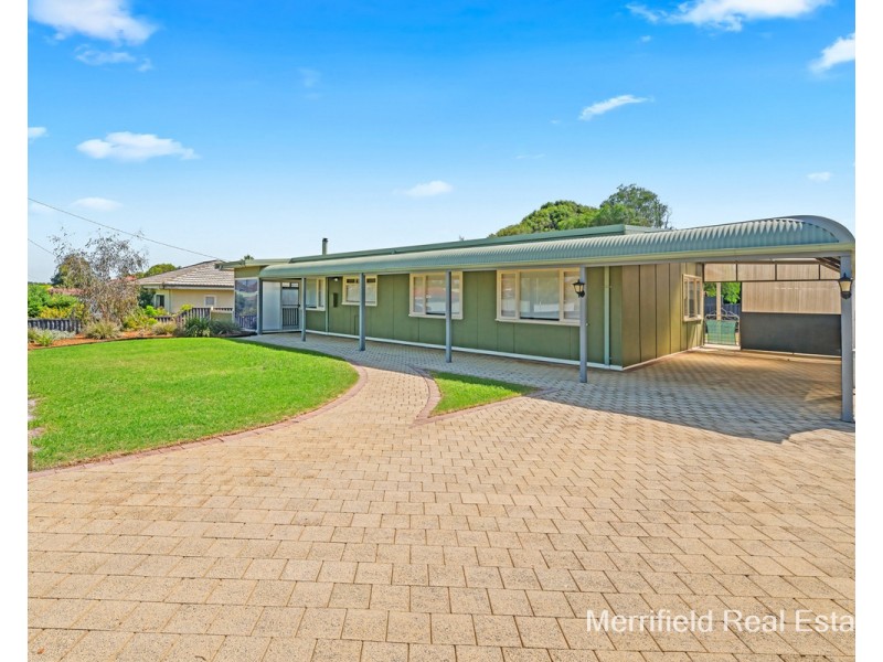 6 Katoomba Street, Orana WA 6330