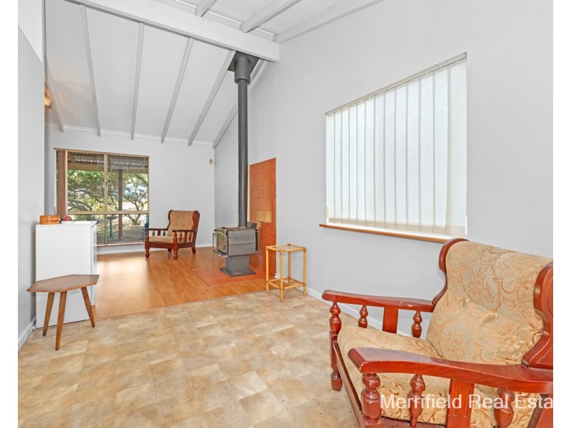 2 Slater Street, Lower King WA 6330