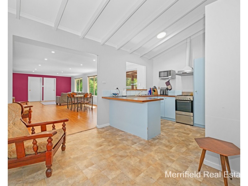 2 Slater Street, Lower King WA 6330