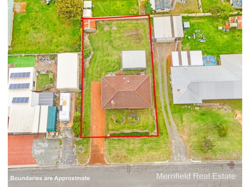 64 Minor Road, Orana WA 6330