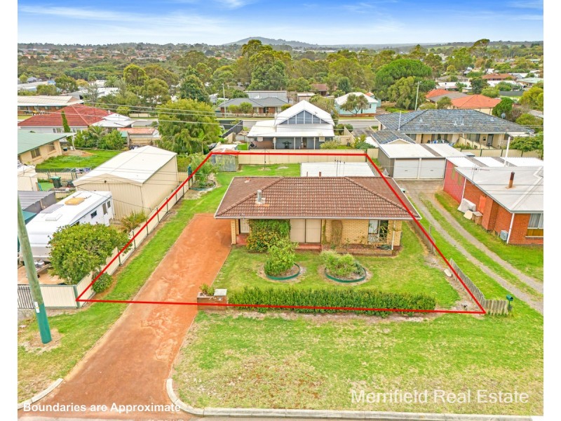 64 Minor Road, Orana WA 6330