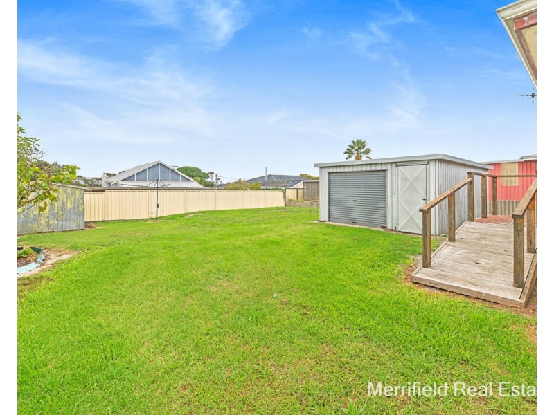 64 Minor Road, Orana WA 6330