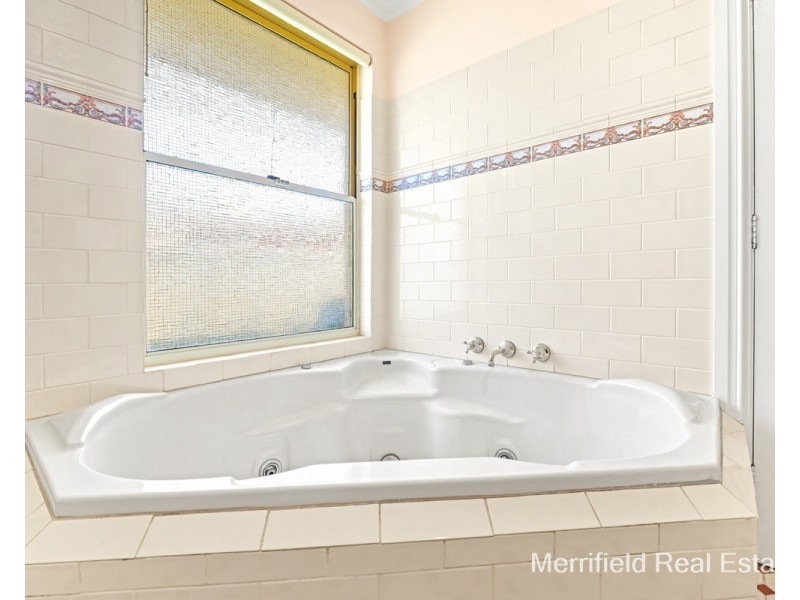 10 Norman Place, Spencer Park WA 6330