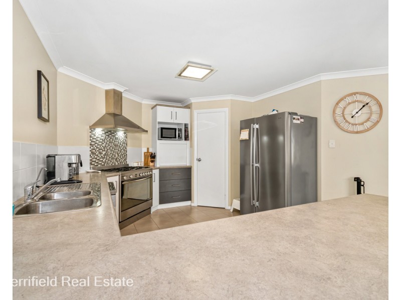 28 Gerdes Way, Mckail WA 6330