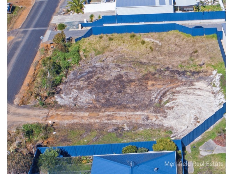 15 Webb Street, Mckail WA 6330