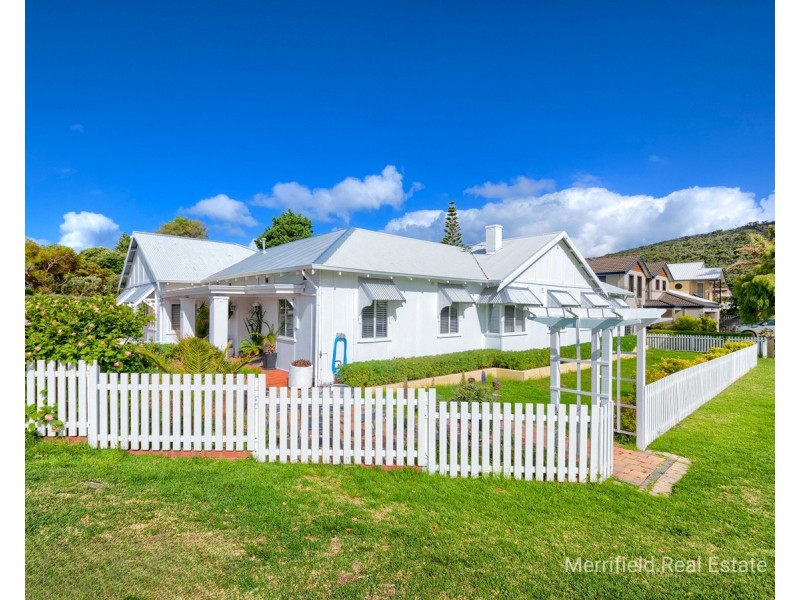 9 Middleton Road, Middleton Beach WA 6330